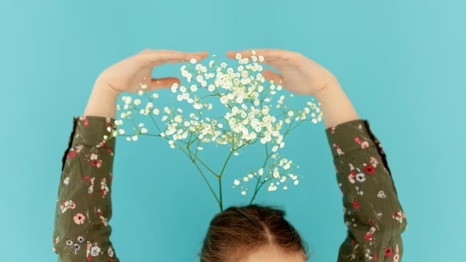 Why It's Okay to Outgrow People You Once Loved