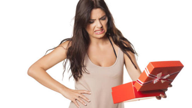 The Worst of the Worst - 5 Gifts to NEVER Give Your Girlfriend