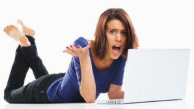 Why "Beautiful" Girls Don't Reply & How To Get a Response