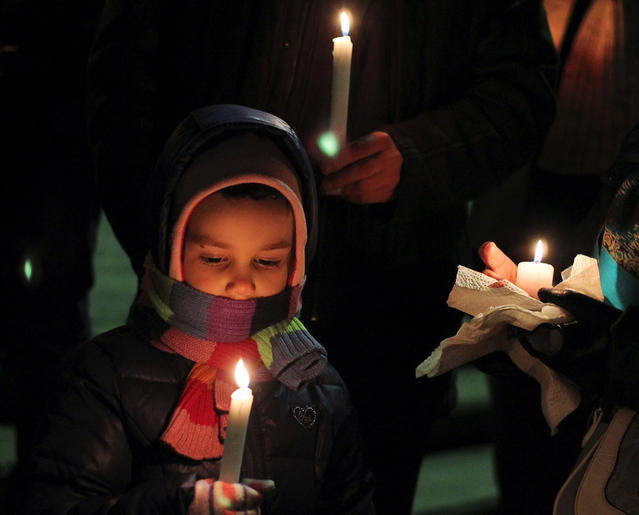 Powerful Cartoons and Pictures Following The Attack on Charlie Hebdo