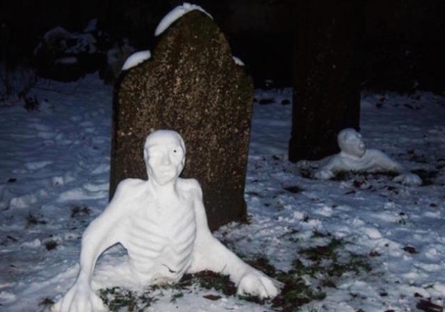 7 Hilariously Clever and Funny Snow Sculptures