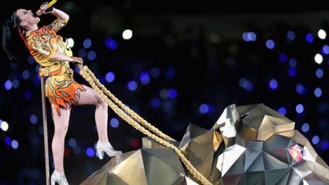 Katy Perry Roars & Soars At 2015 Super Bowl XLIX Halftime Show