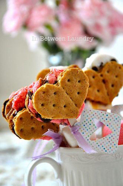 14 Delicious Ways To Romance An Appetite This Valentine's Day