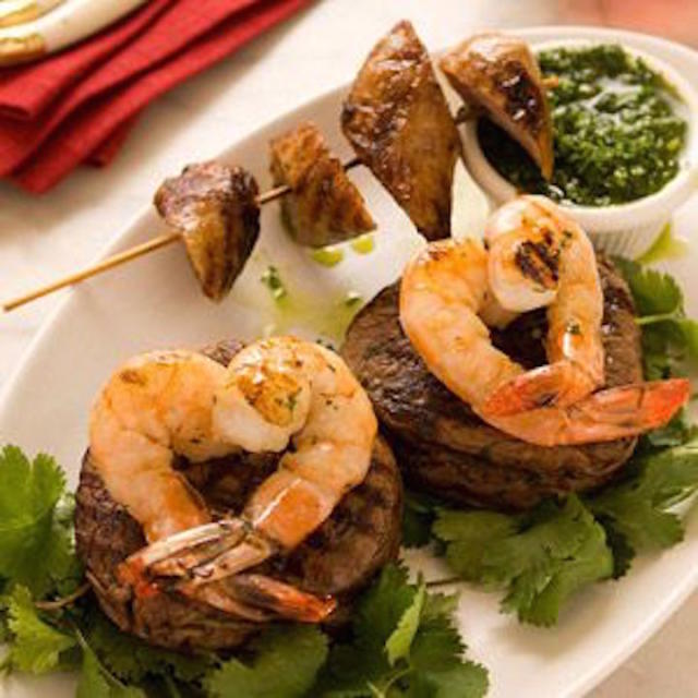 14 Delicious Ways To Romance An Appetite This Valentine's Day