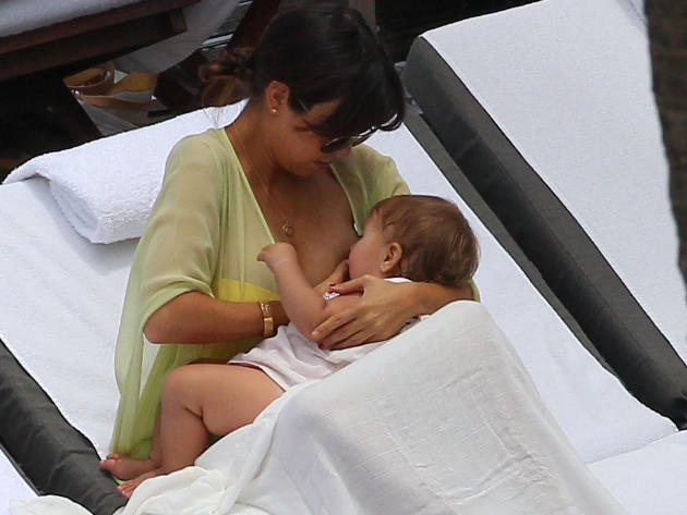 Celeb Mom Who Are Taking a Stand For Breastfeeding in Public