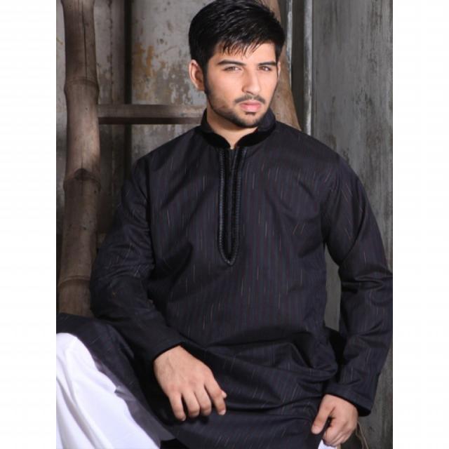 Cultural And Traditional Pakistani Wears