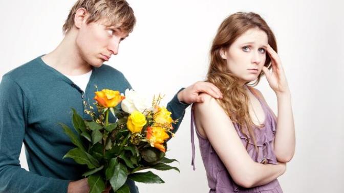 5 Signs You're Being Too Clingy