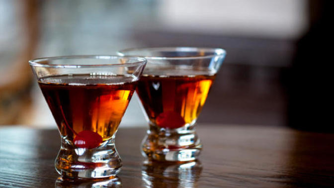 10 Manly Cocktails Every Man Should Know