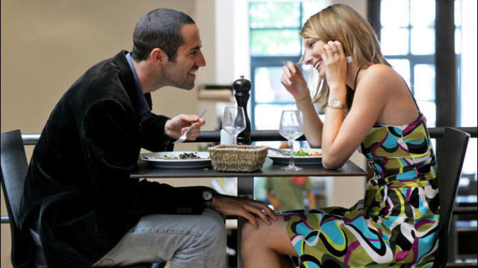 How To Tell A Girl You Like Her With Confidence