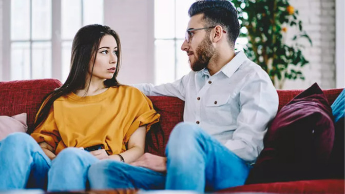 Girlfriend constantly asking about past relationships. Why?