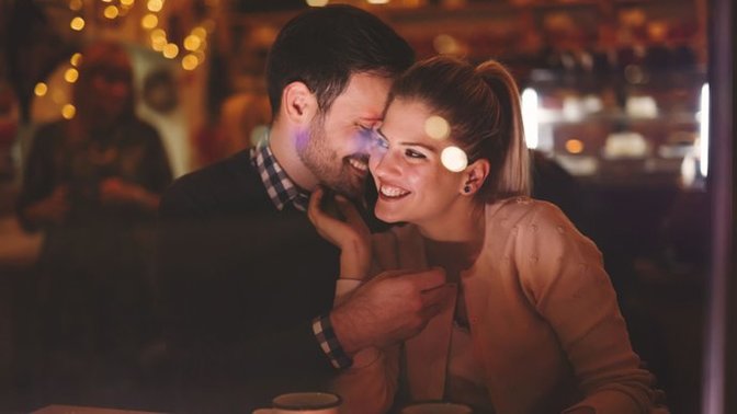 If strangers tell you you're beautiful, is it really true?