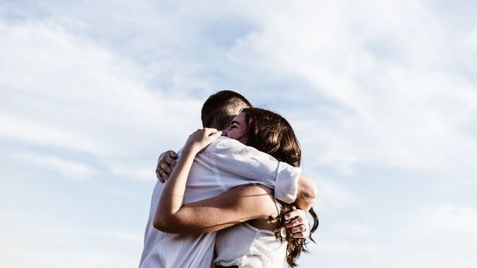 Is it okay to hug your guy friends while having a boyfriend?