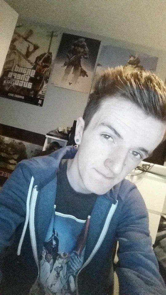 Opinion on my hair? Option 1/2?