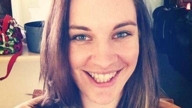 Guys, Is this girl really that pretty? What would you rate her from 1-10?