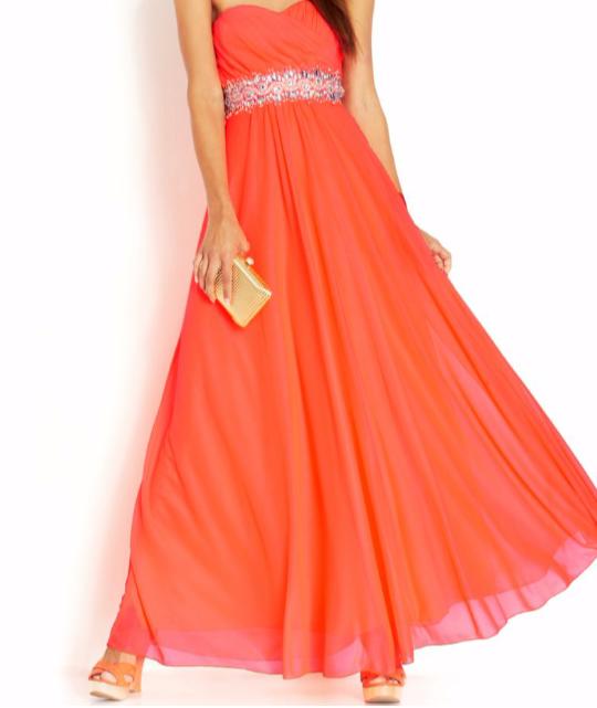 Which dress should I wear to prom?