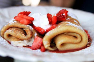 WHICH FOOD ITEM (OUT OF THE GIVEN OPTIONS) WOULD YOU EAT or FALL IN LOVE WITH AT FIRST SIGHT?