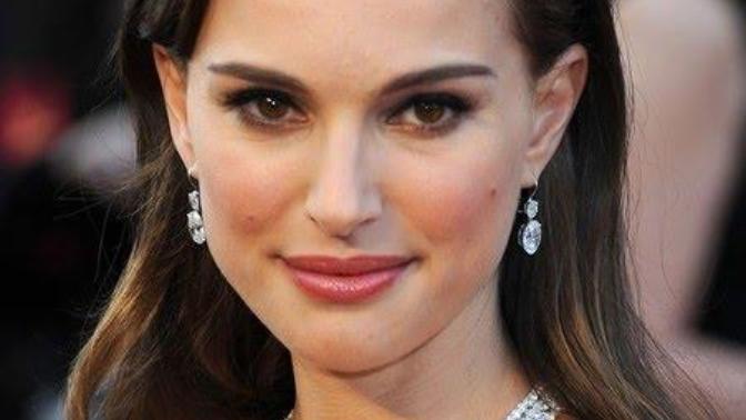 FMK: PORTMAN vs KUNIS vs JOHANSSON?
