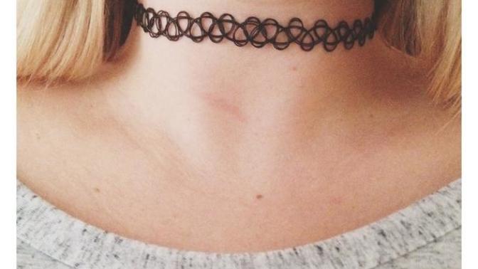 Guys, What do guys think of tattoo chokers?