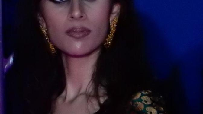 Almost 24 y/o female, never been kissed, had a boyfriend, still a virgin. AM I ugly (photo link inside)?