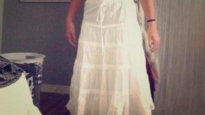 Guys, Do you prefer a girl in a skirt, or pants?