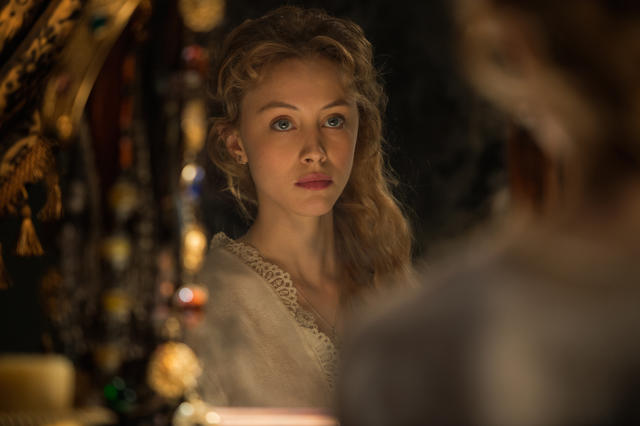 Which Mina Murray/Mina Harker is the most gorgeous?