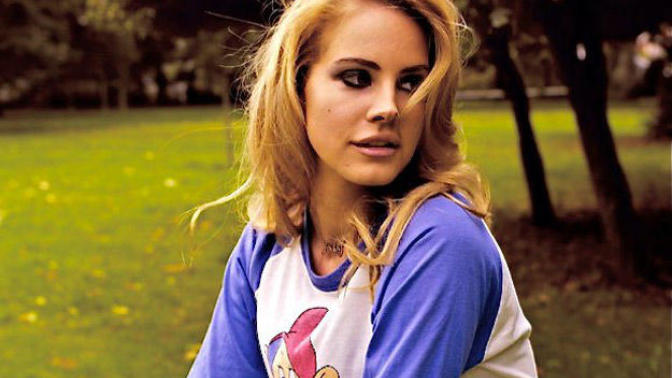 Guys: Which hair color do you think is the most attractive on Lana Del Rey (Pictures included)?