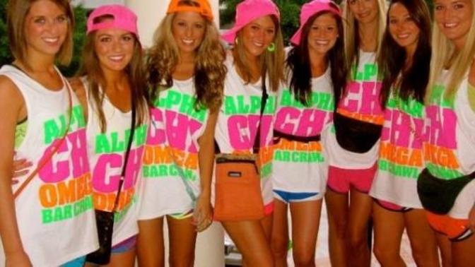 Guys, hot or not: girls going to class in running shorts and t-shirts?