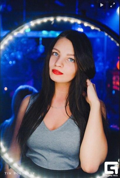 Guys, redheads or black hair?