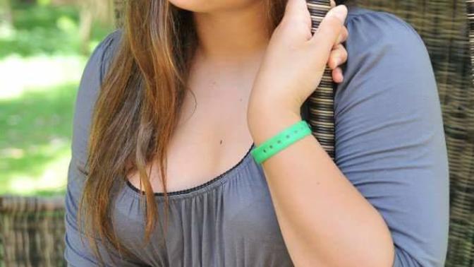 How`s better? Short hair or long hair?