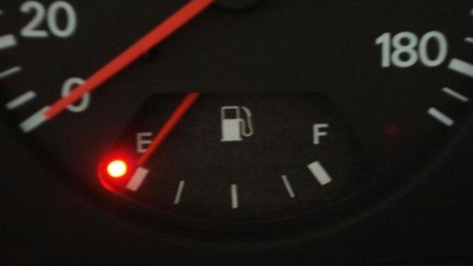 When Do You Usually Fill Up Your Gas Tank?