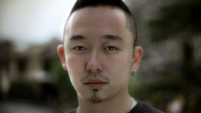 Thinking about changing my hair style again?