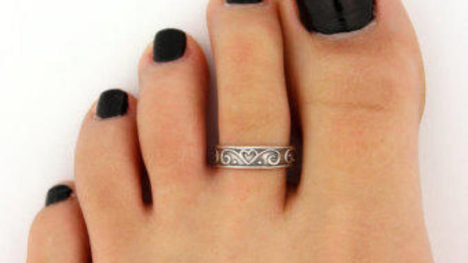 Toe rings? Yes or No?