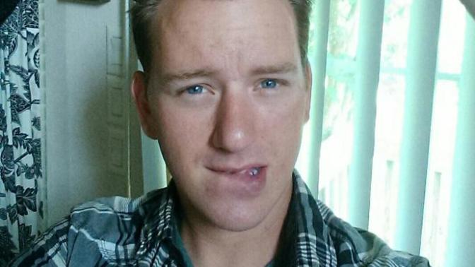 Girls, is it attractive of a guy bites his lip?