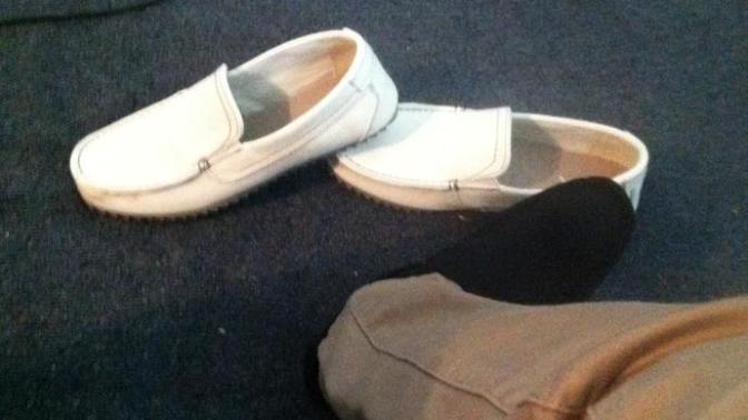 What color shoes should I wear for this interview?