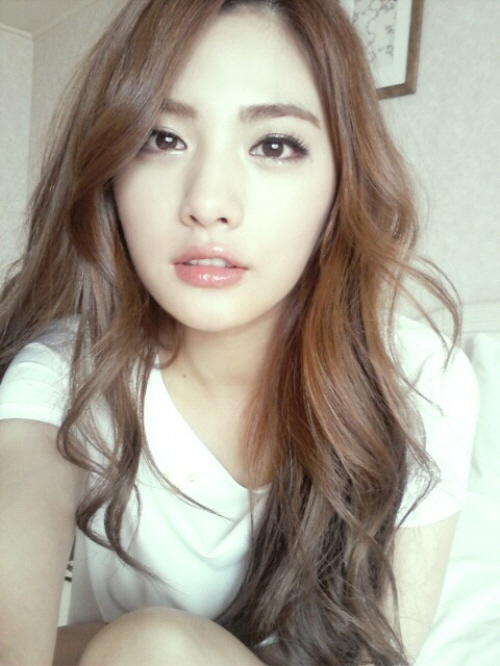 Do you think Asian girls look prettier after blepharoplasty? would you recommend it?