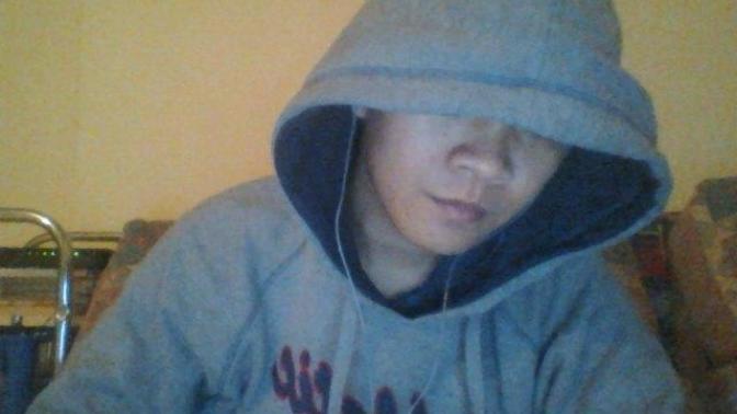 Girls, ehh someone pls tell me if white girls like/interested in Asian guy like Filipinos? but not really good looking ahahaha what u think?