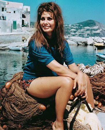 Which Latin European women do you think is more overall attractive/beautiful?