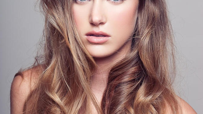 How attractive is this dirty blonde/10 ?