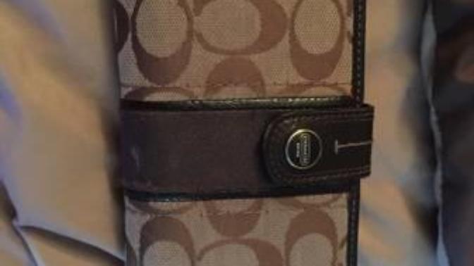 This wallet too girly for a man?