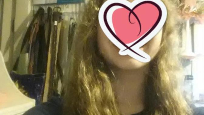 Girls, should I keep my hair the same length with a couple face framing pieces or long layers?