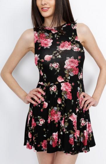 Guys, do you like girls in floral dresses of this style and cut?