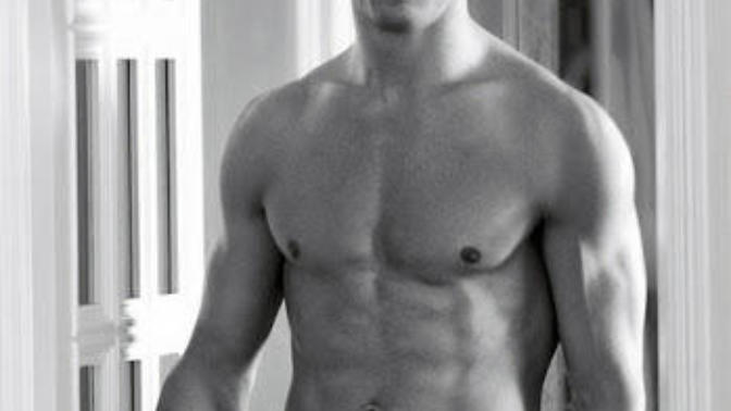 Would you bang cristiano Ronaldo? How hot is he?