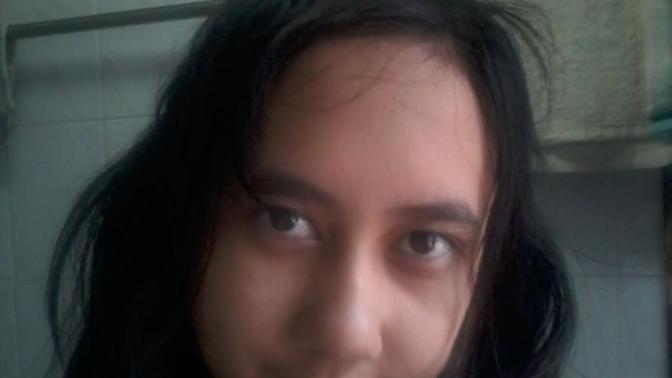Rate my looks from 1-10?