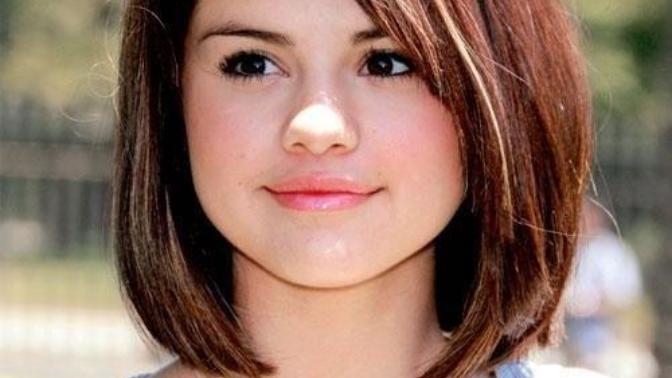 Medium bob for a round face, Yay or Nay?