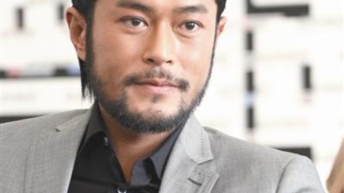Do girls prefer Asian guys with a beard?