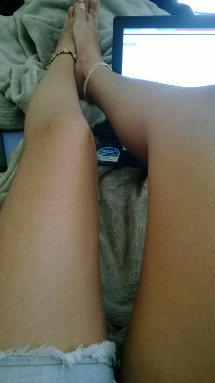 Girls, do you dare to show off your legs like this?