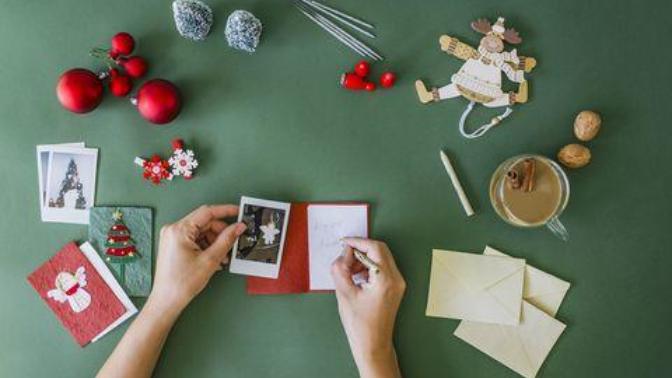 I want to write a Christmas card to my crush and am not sure what to write?