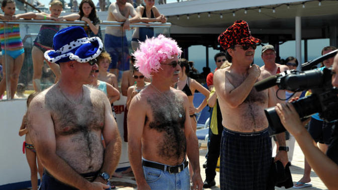 Girls, to what extent is lots and lots of body hair a turn off for you?