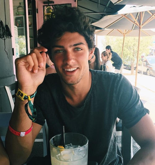 Is this the best looking human alive right now?