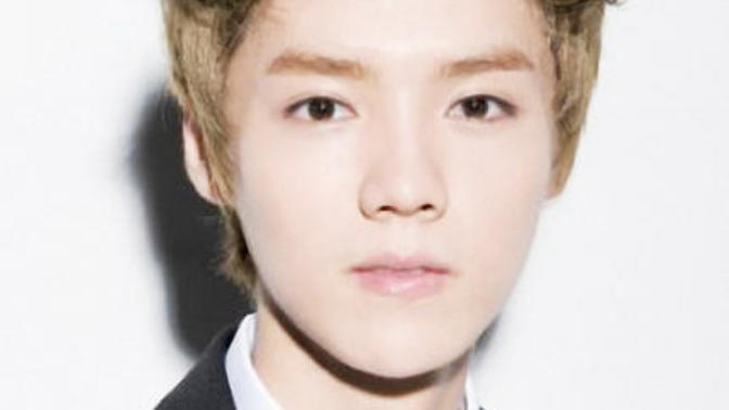Girls, I have an eyebrow concern?